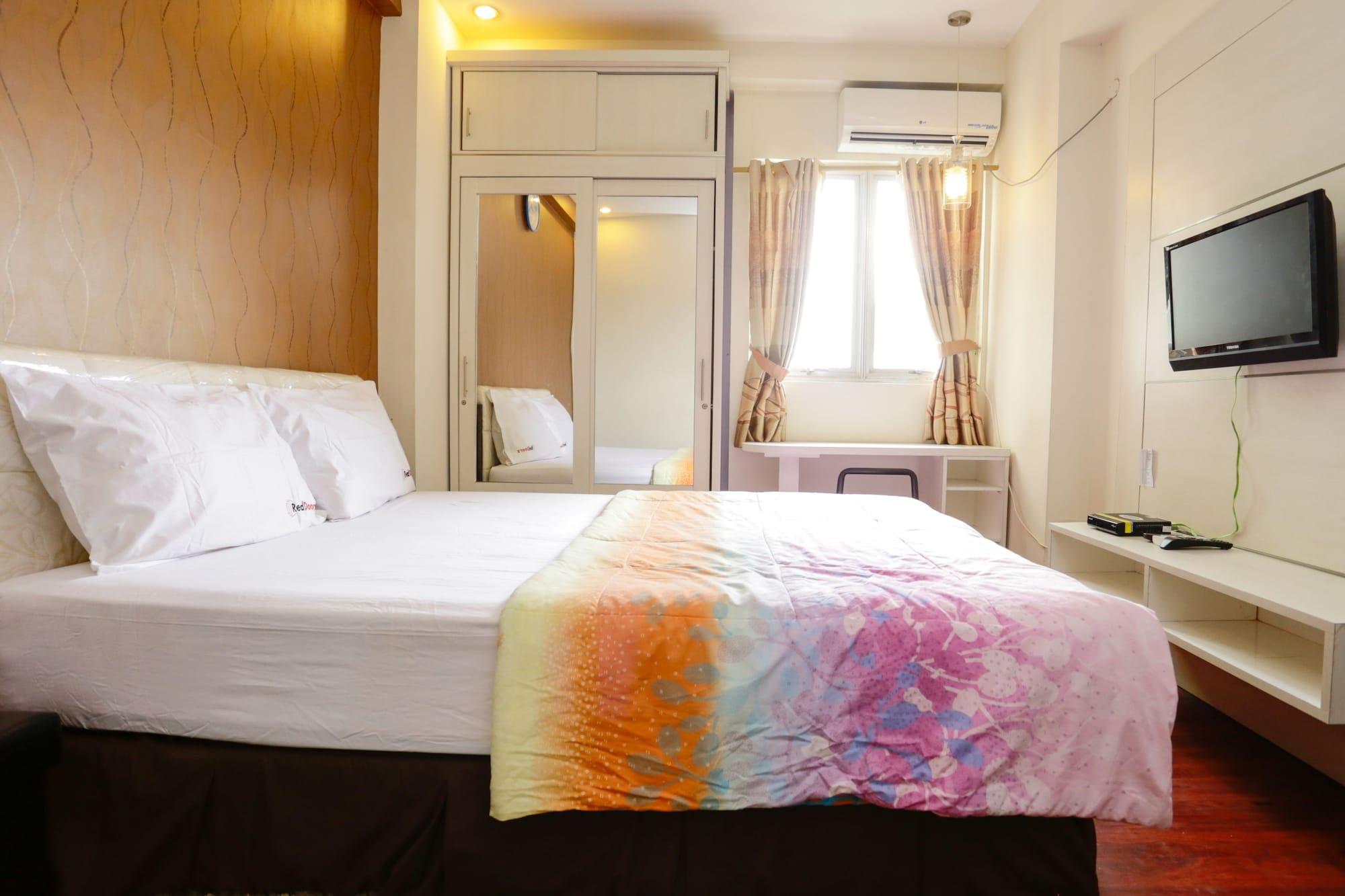 Redliving Apartemen The Suites Metro - Mary Tower E Бандунг Экстерьер фото